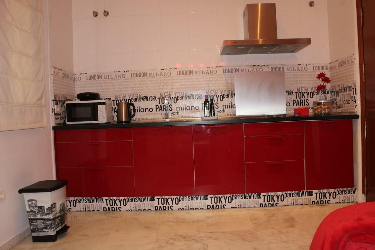 Apartamentos Rg Triana, Calle Castilla Con Patio Sevilla Eksteriør bilde